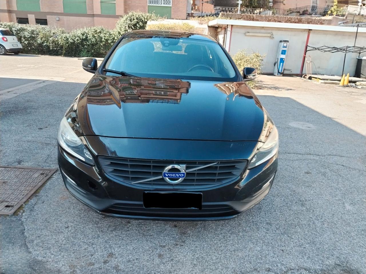 Volvo V60 D2 Geartronic Summum