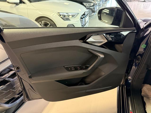 AUDI A1 SPB 30TFSI S line "Telec/C.Play/LED