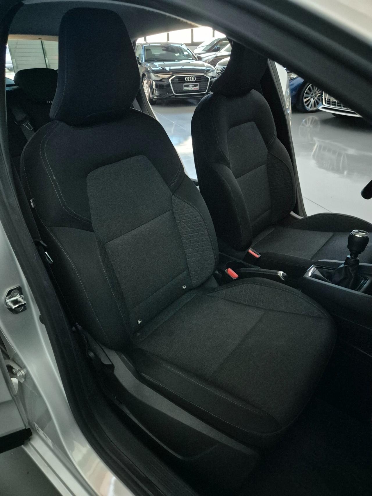 Renault Clio TCe 1.0cc 91cv Navigatore Carplay OK Neopatentati