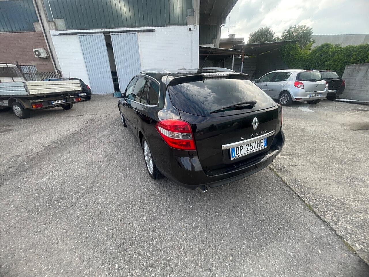 Renault Laguna 2.0 dCi 150CV SporTour Elite Plus Dynamique