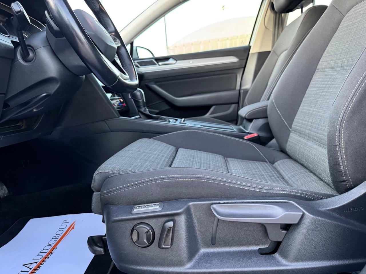 VOLKSWAGEN PASSAT Variant 2.0 Tdi Evo-Led Carplay 17