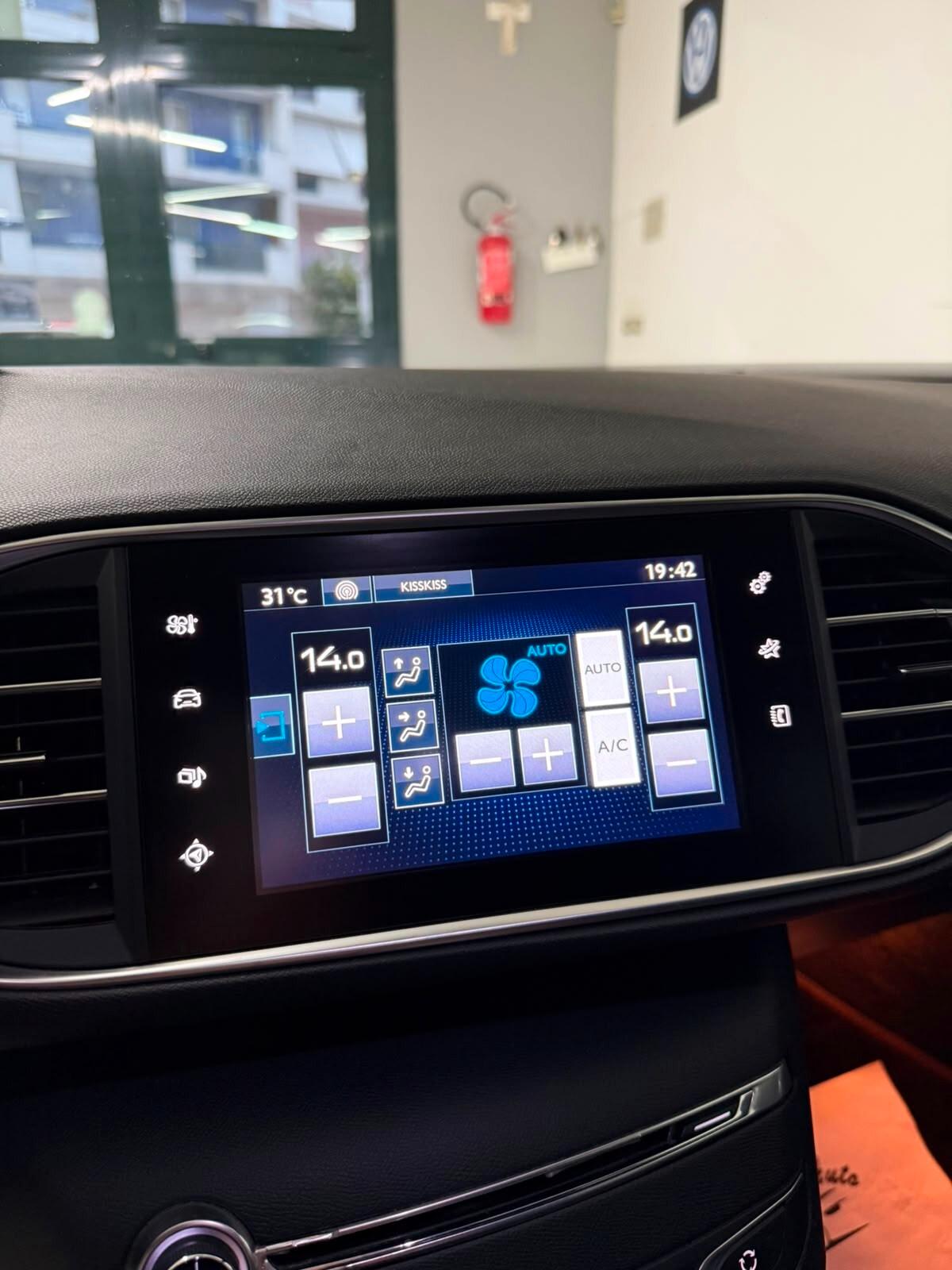 Peugeot 308 BlueHDi 120 S&S EAT6 SW GT Line