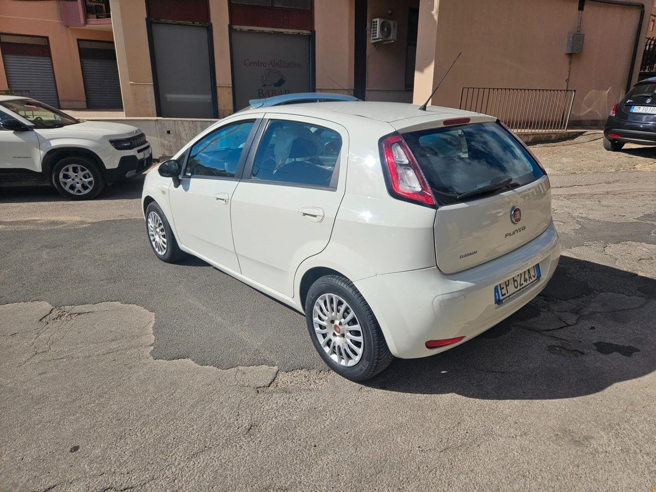FIAT PUNTO 1300 MJT 75 CV 5P UNICO PROPRIETARIO
