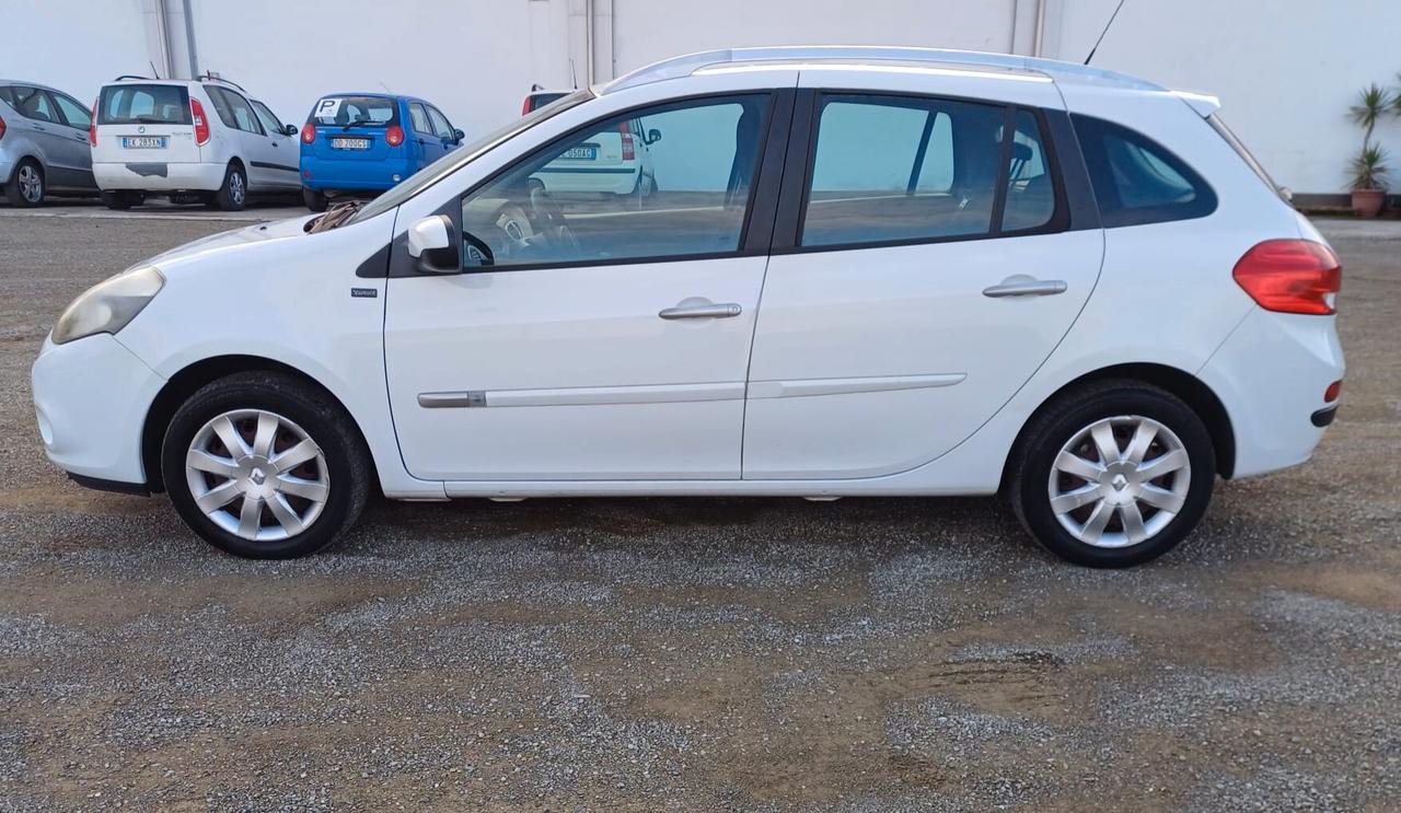 Renault Clio 1.2 16V SporTour Dynamique