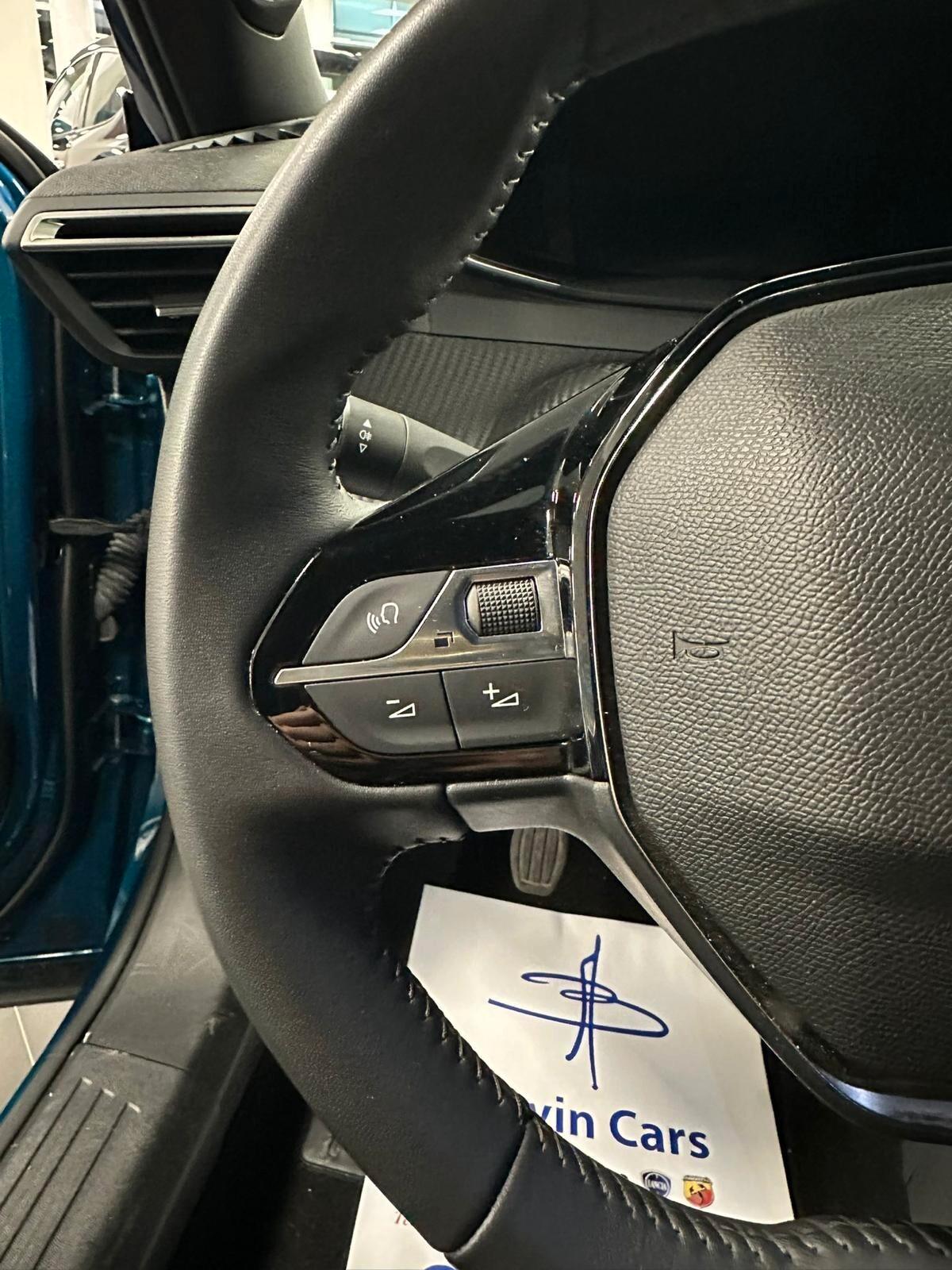 Peugeot 2008 PureTech 100 S&S Allure