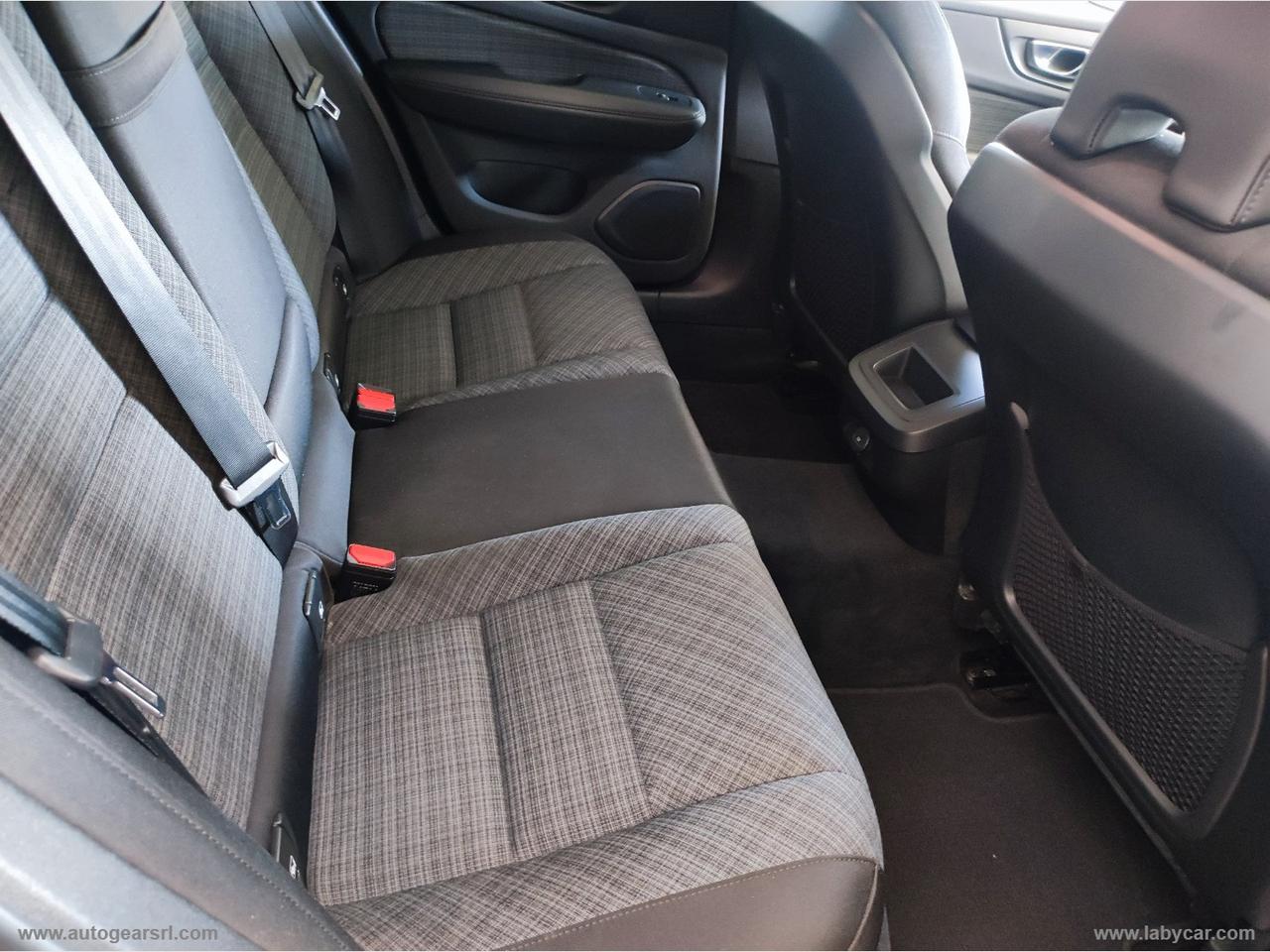 VOLVO V60 B4