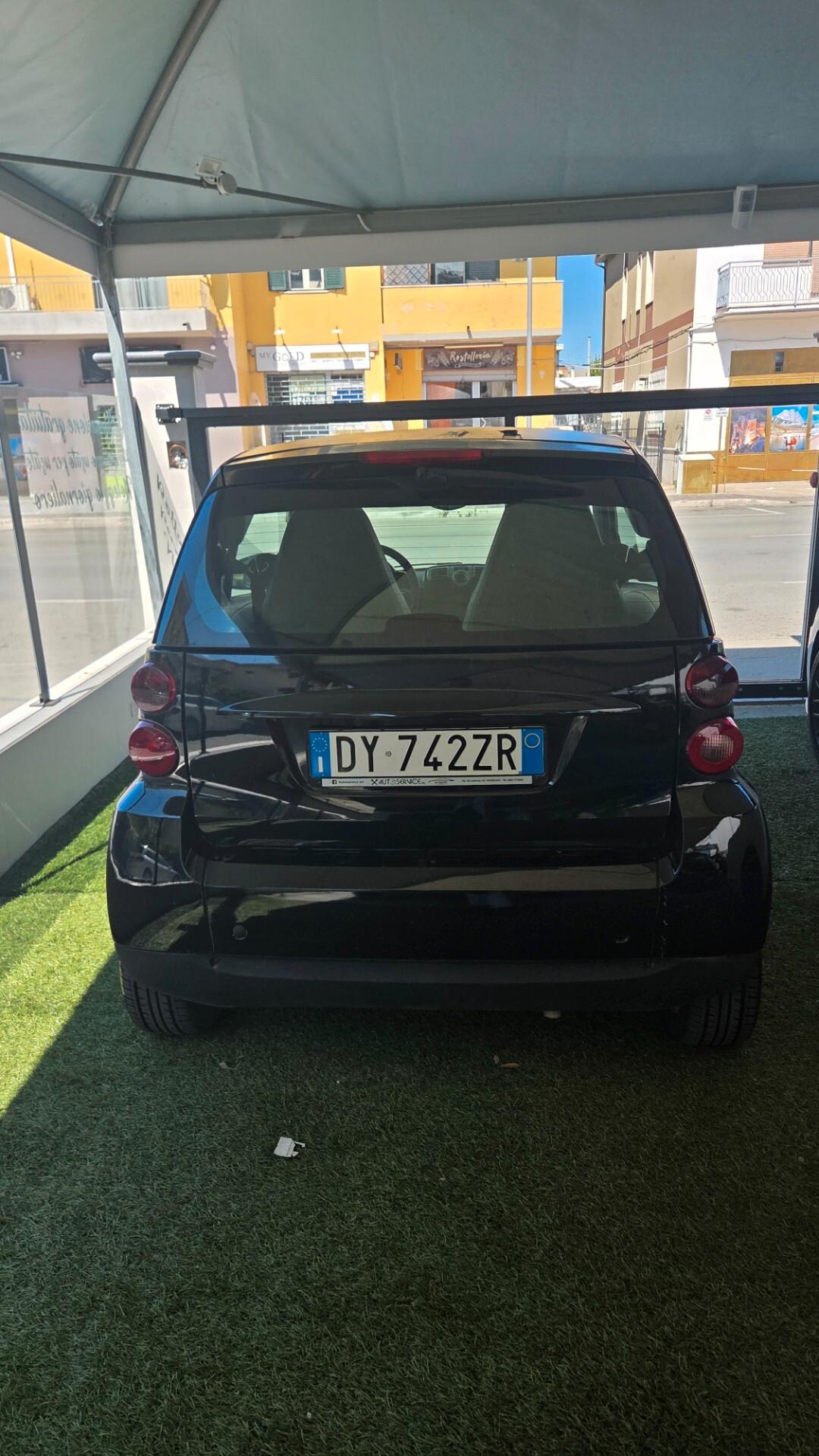 Smart ForTwo 1000 52 kW coupé pure