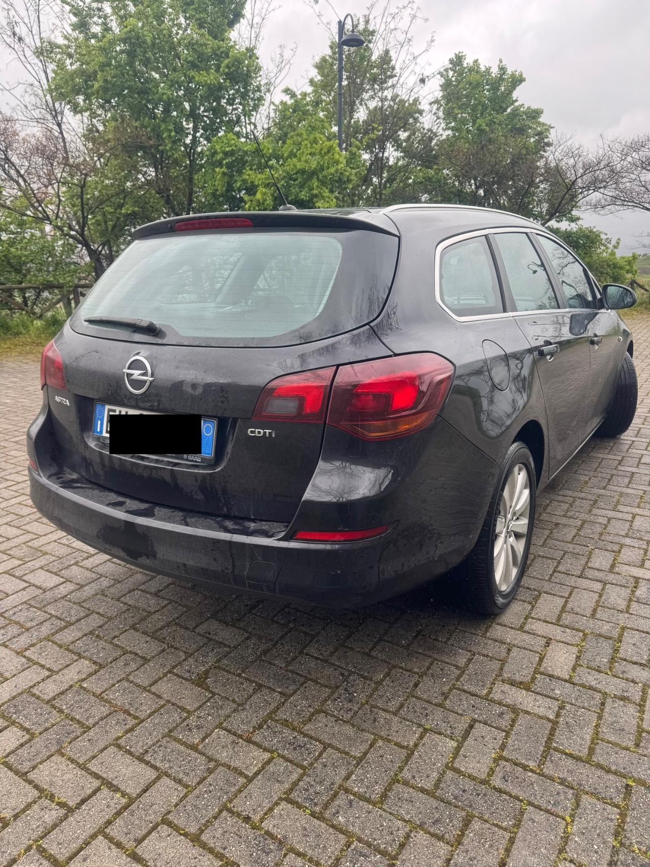 Opel Astra 1.7 CDTI 110CV SW 2012