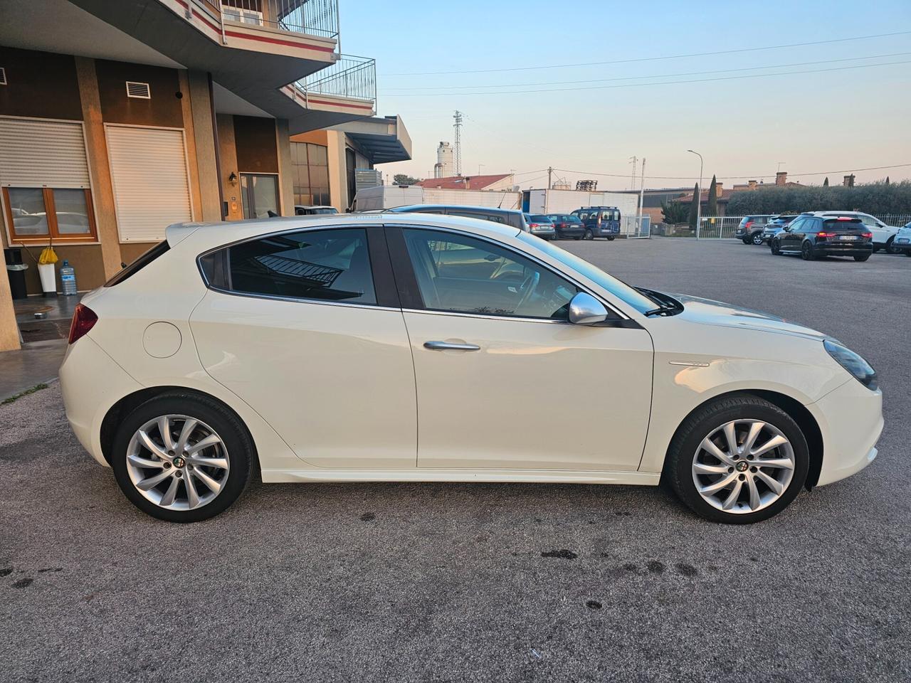 Alfa Romeo Giulietta 2.0 JTDm-2 140 CV