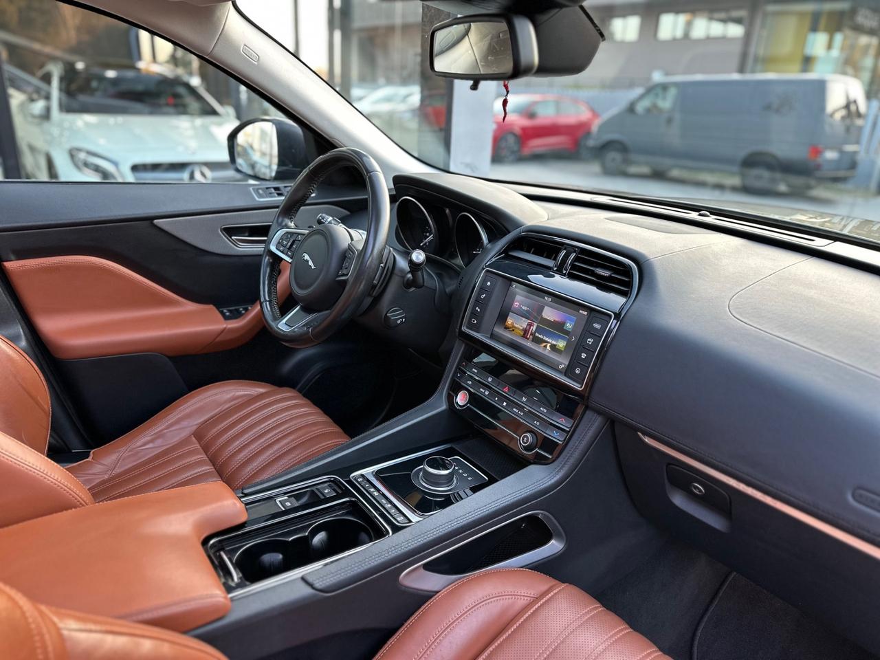 Jaguar F-Pace 2.0 D 240 CV AWD aut. Portfolio