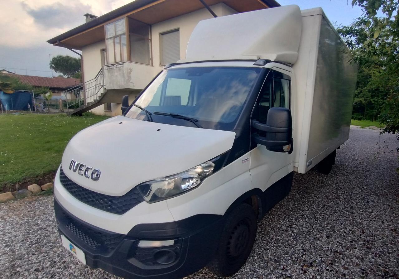 FURGONE IVECO DAILY CASSONATO