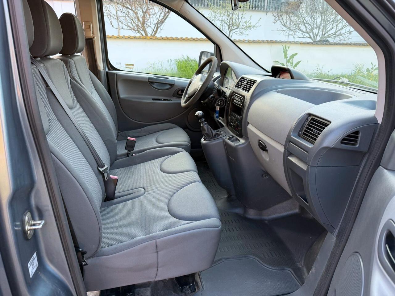 Peugeot Expert Tepee 2.0 HDi 9 POSTI