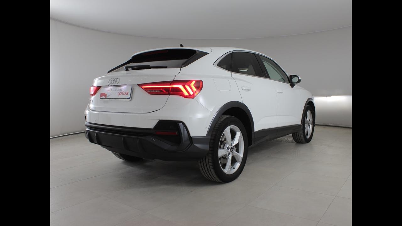 AUDI Q3 I 2019 Sportback - Q3 Sportback 45 1.4 tfsi e Business Plus s-tronic