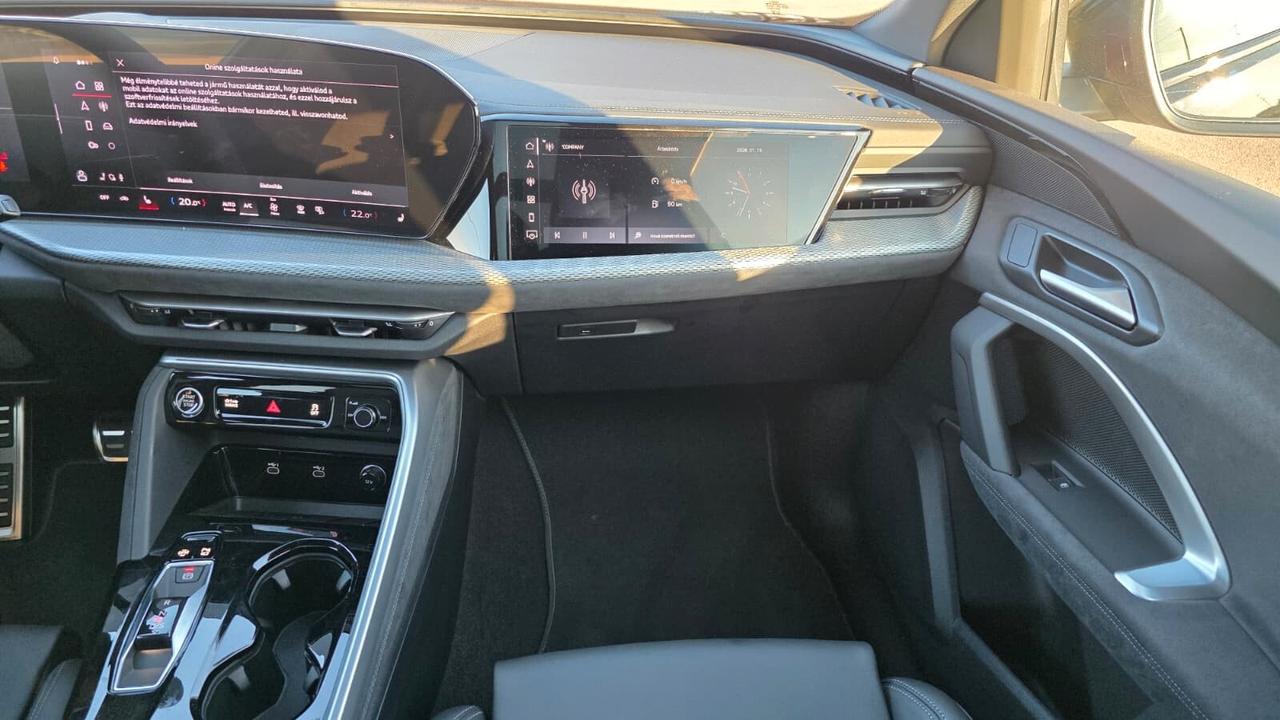 Audi Q5 SPB 2000 TD STRONIC SLINE NUOVA PRONTA CONSEGNA