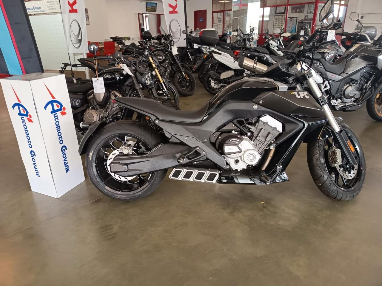 Benda LFC 700 € 10.990,00 F.C.