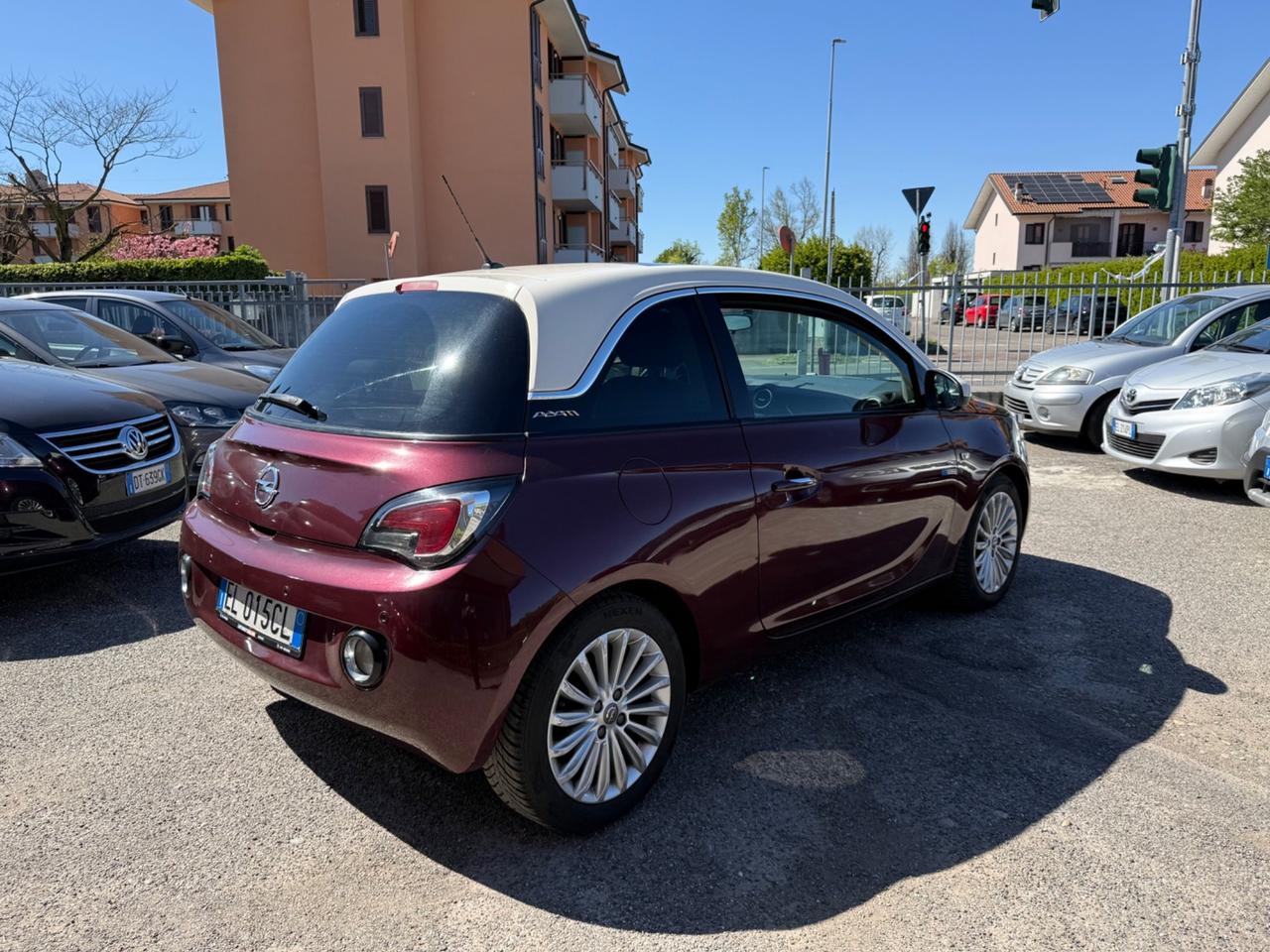 Opel Adam 1.2 70 CV Slam