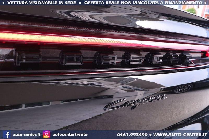 Porsche Cayenne Coupè 3.0 V6 Coupè E-Hybrid Black Edition Sport Design