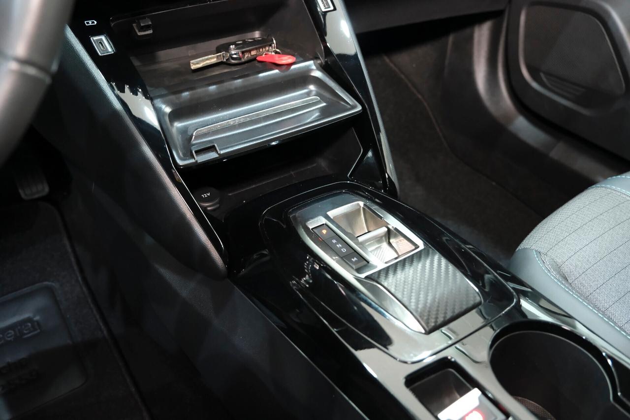 *PEUGEOT 2008 1200T 130cv EAT8 ALLURE* - Automatica