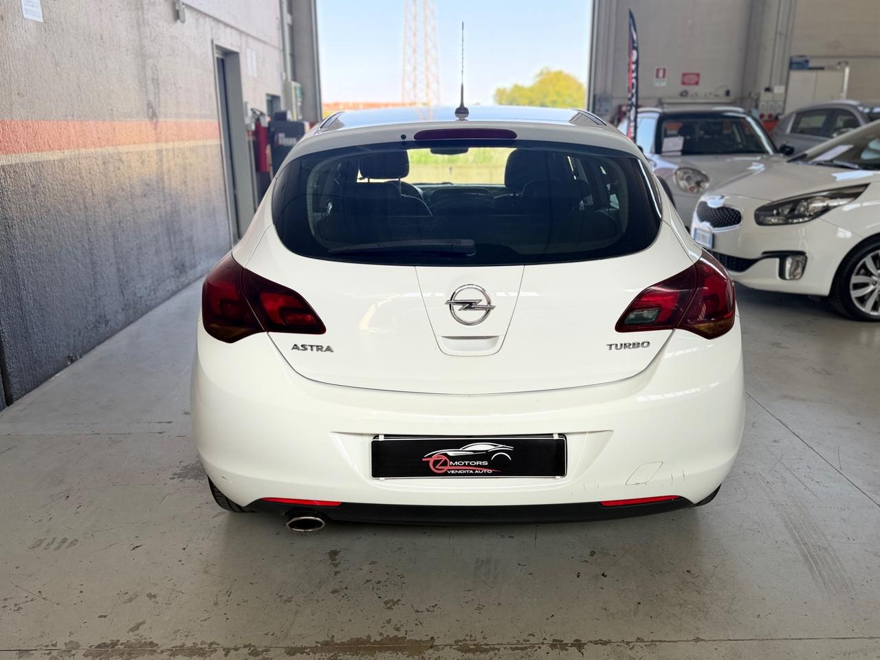 Opel Astra 1.4 Turbo 140CV 5 porte Cosmo NEOPATENTATI