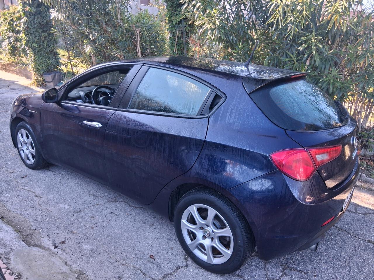 Alfa Romeo Giulietta Distictive 1.6