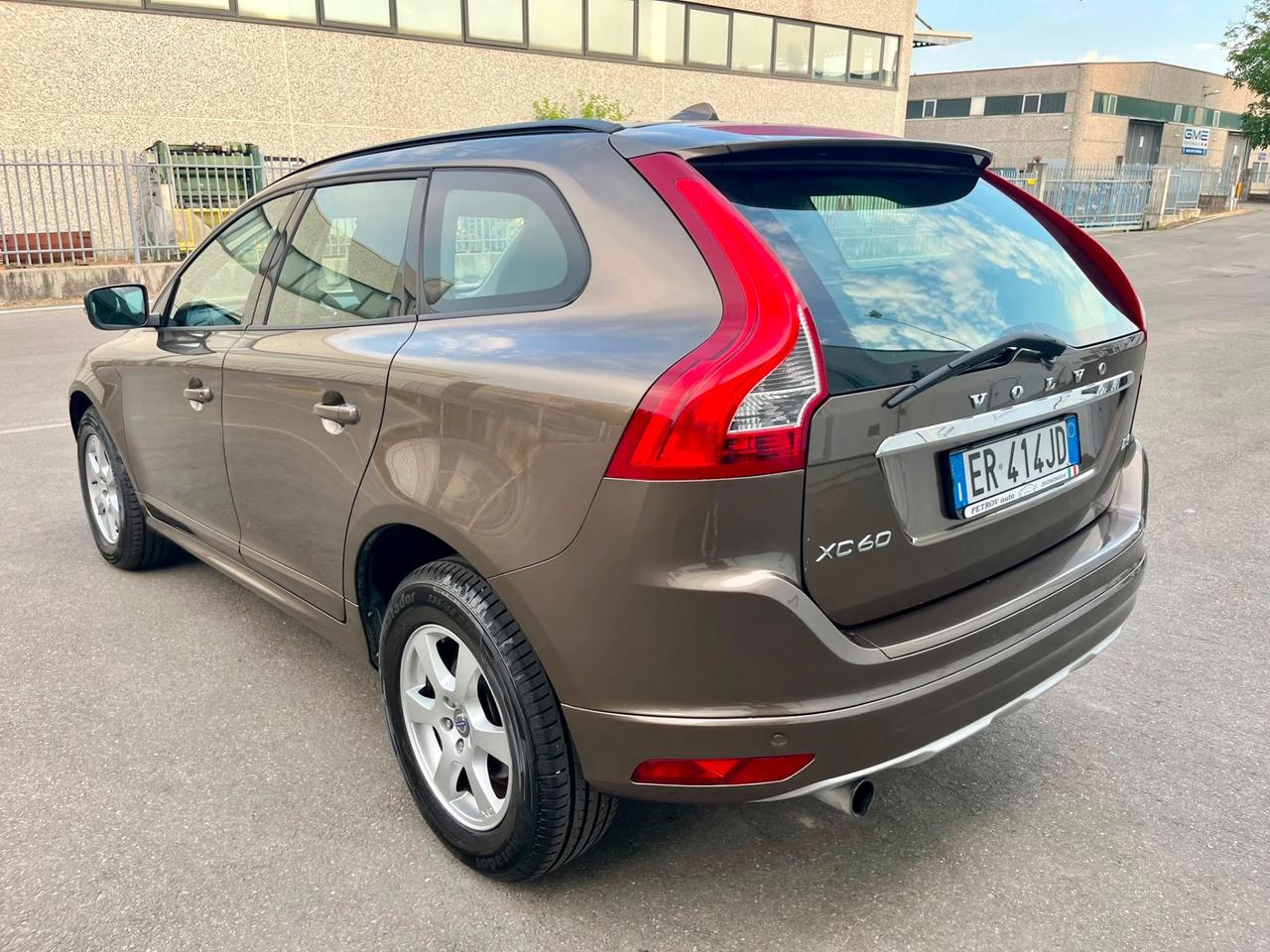 Volvo XC60 2.0d 2014 147.000km autocarro N1 perfetta