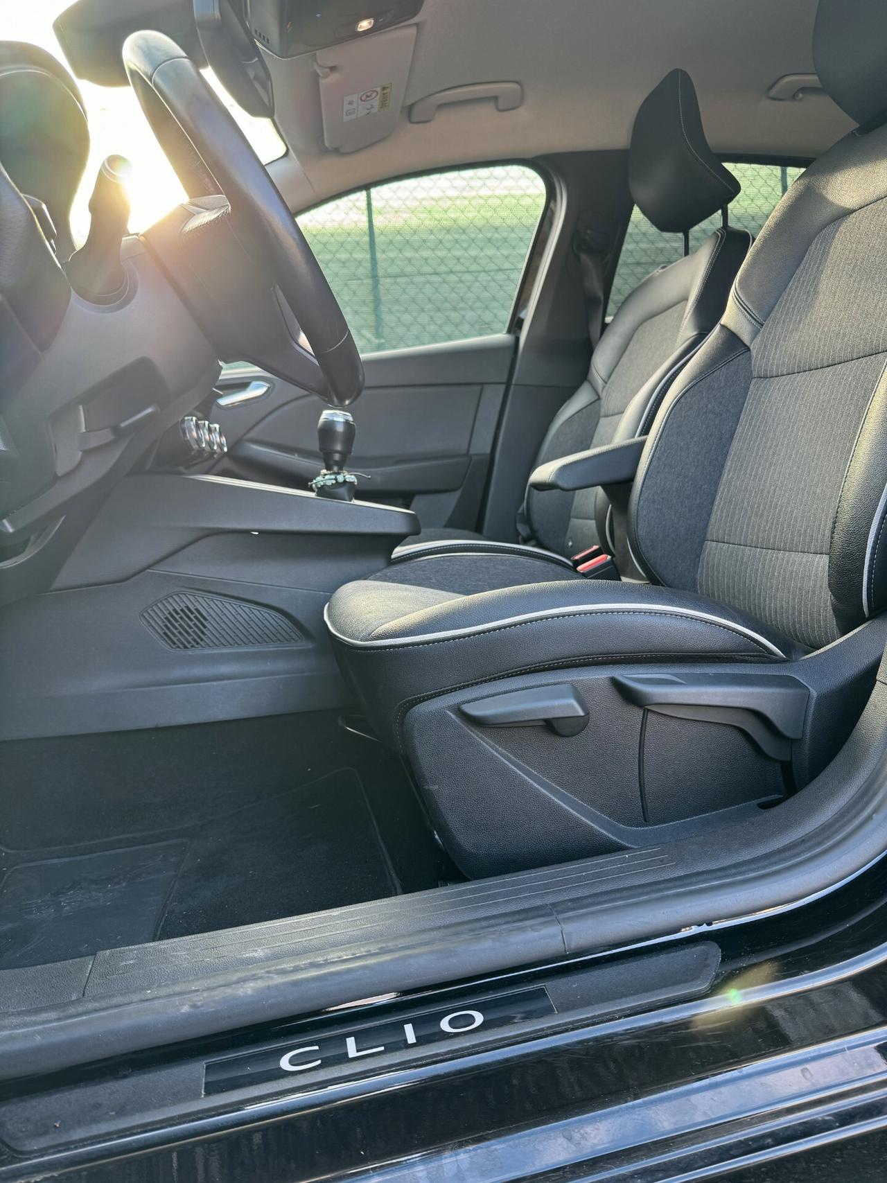 Renault Clio TCe 100 CV 5 porte Edition One