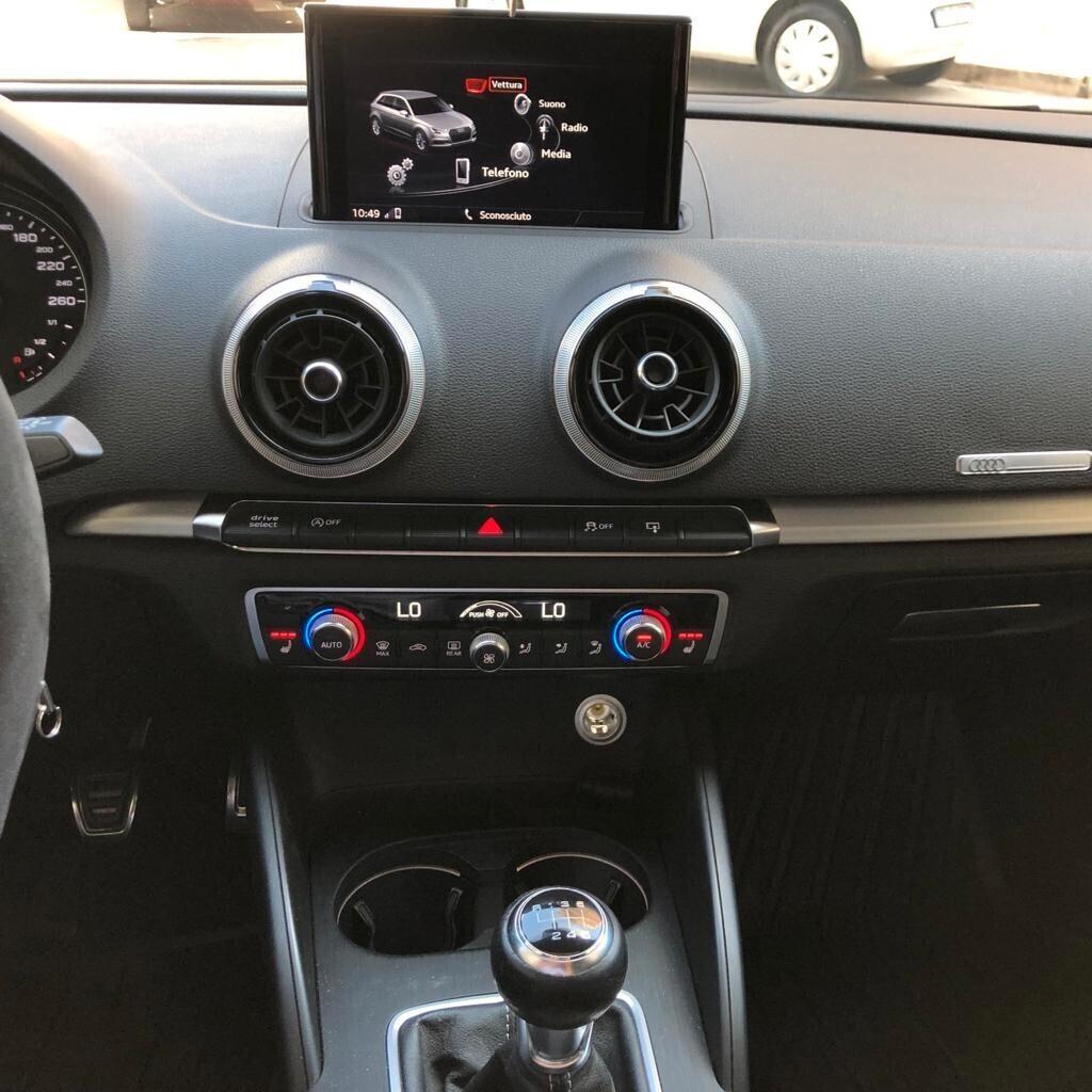 Audi A3 1.6 TDI 110cv S-Line