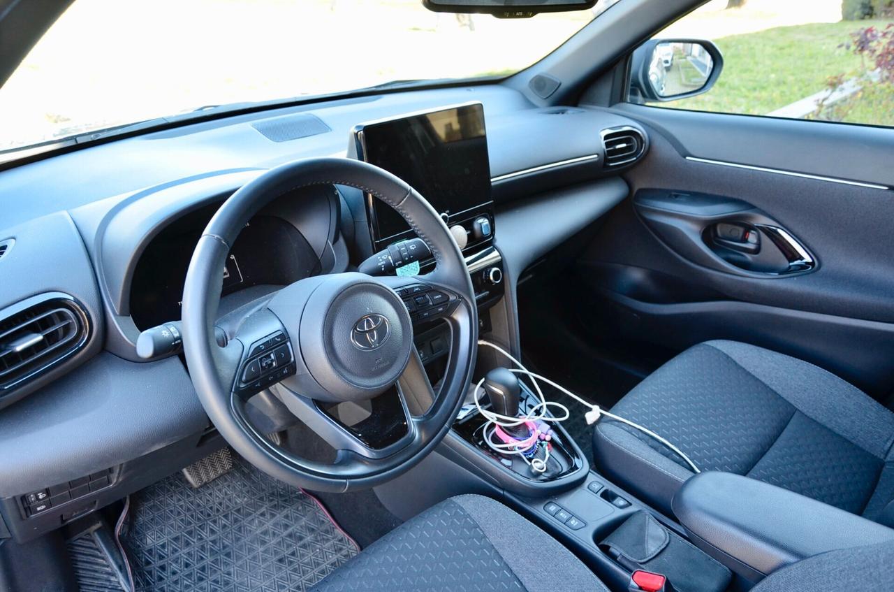 TOYOTA YARIS CROSS 1.5 HYBRID TREND FWD 130cv E-CVT, GARANZIA TOYOTA, UFF ITALIANA, UNICOPROPRIETARIO, FULL LED, RETROCAMERA, PERMUTE