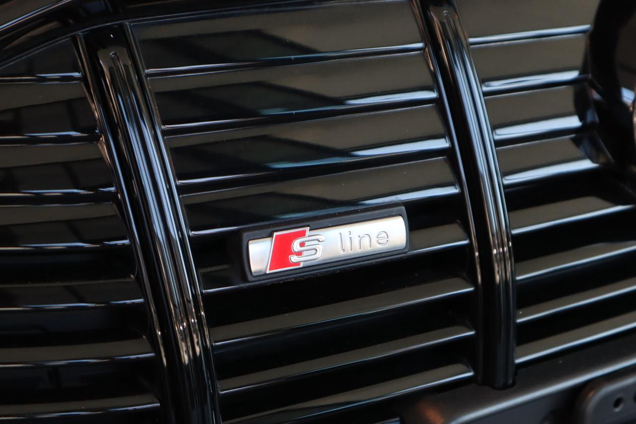 E Tron 55 408CV S-LINE QUATTRO HUD 360° MATRIX 21"