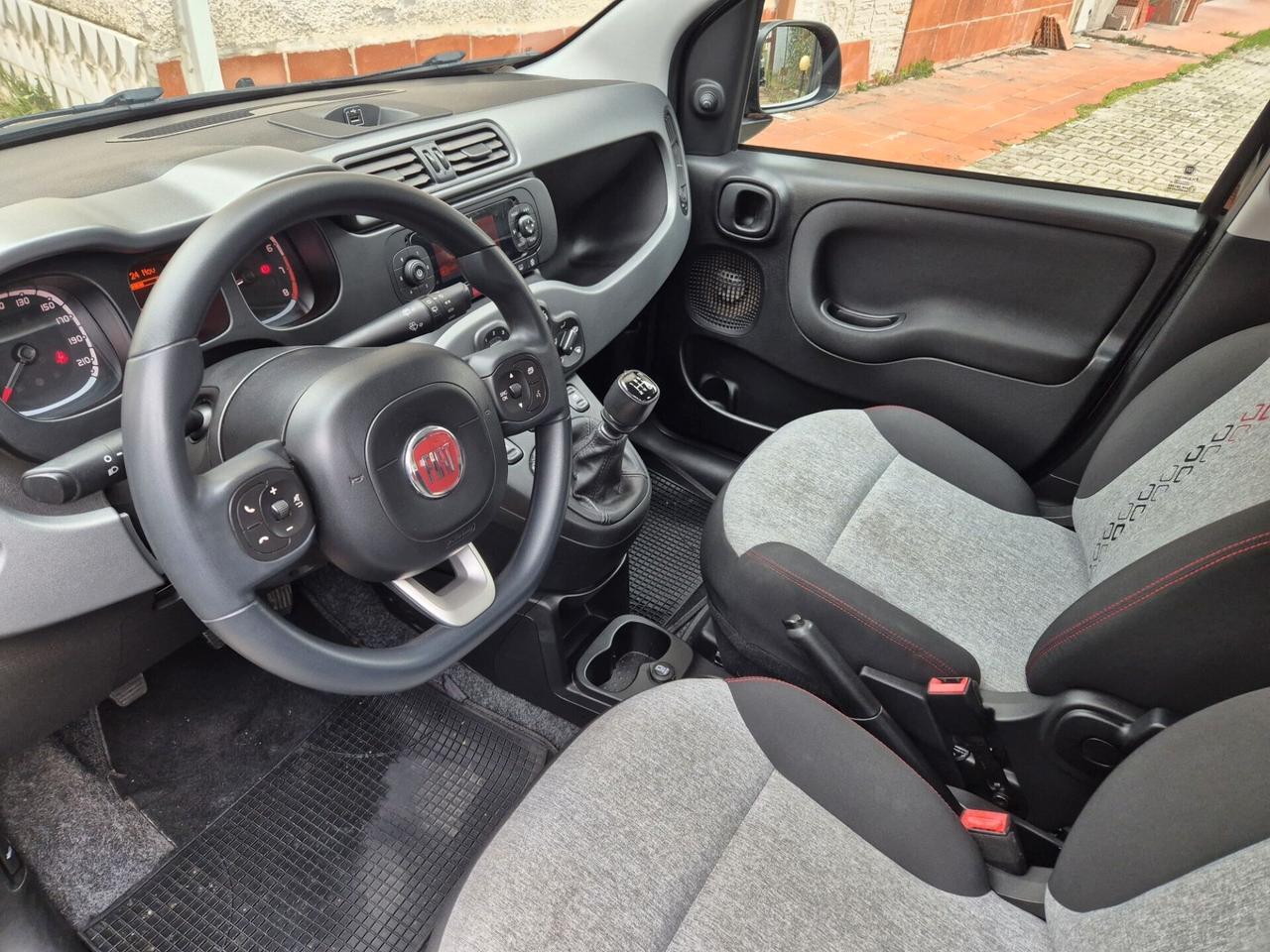 Fiat Panda 1.2 Lounge 5 POSTI