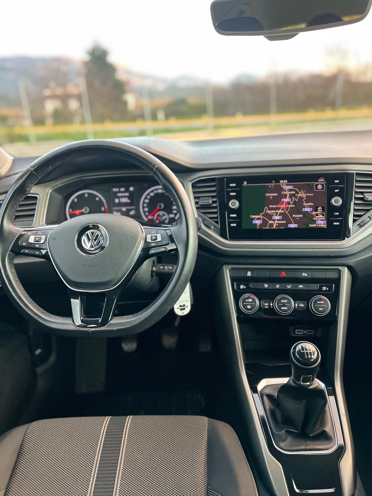 Volkswagen T-Roc 1.6 TDI SCR Business BlueMotion Technology