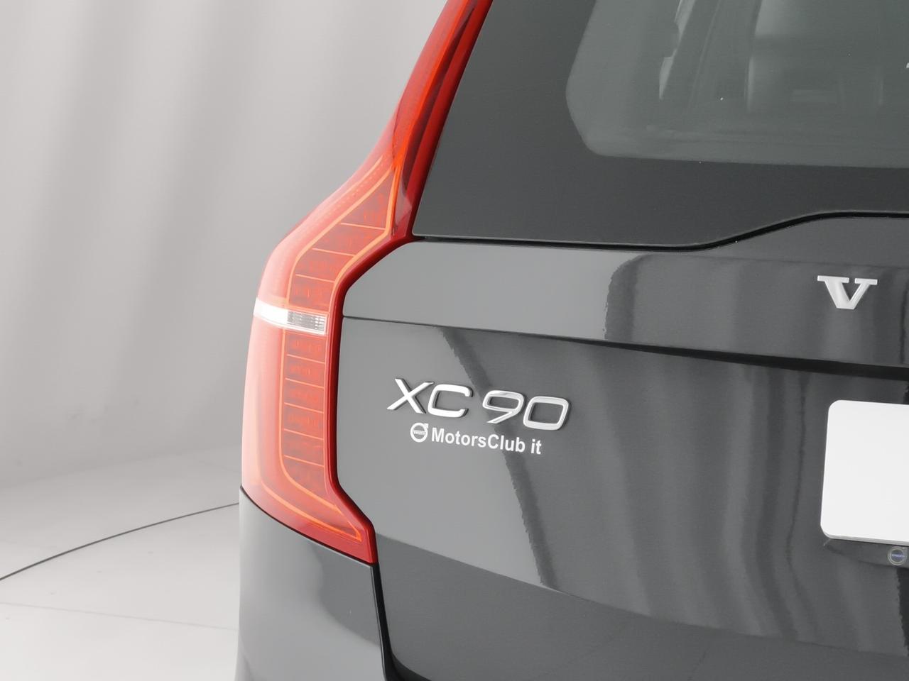 Volvo XC90 2.0 b5 Momentum awd