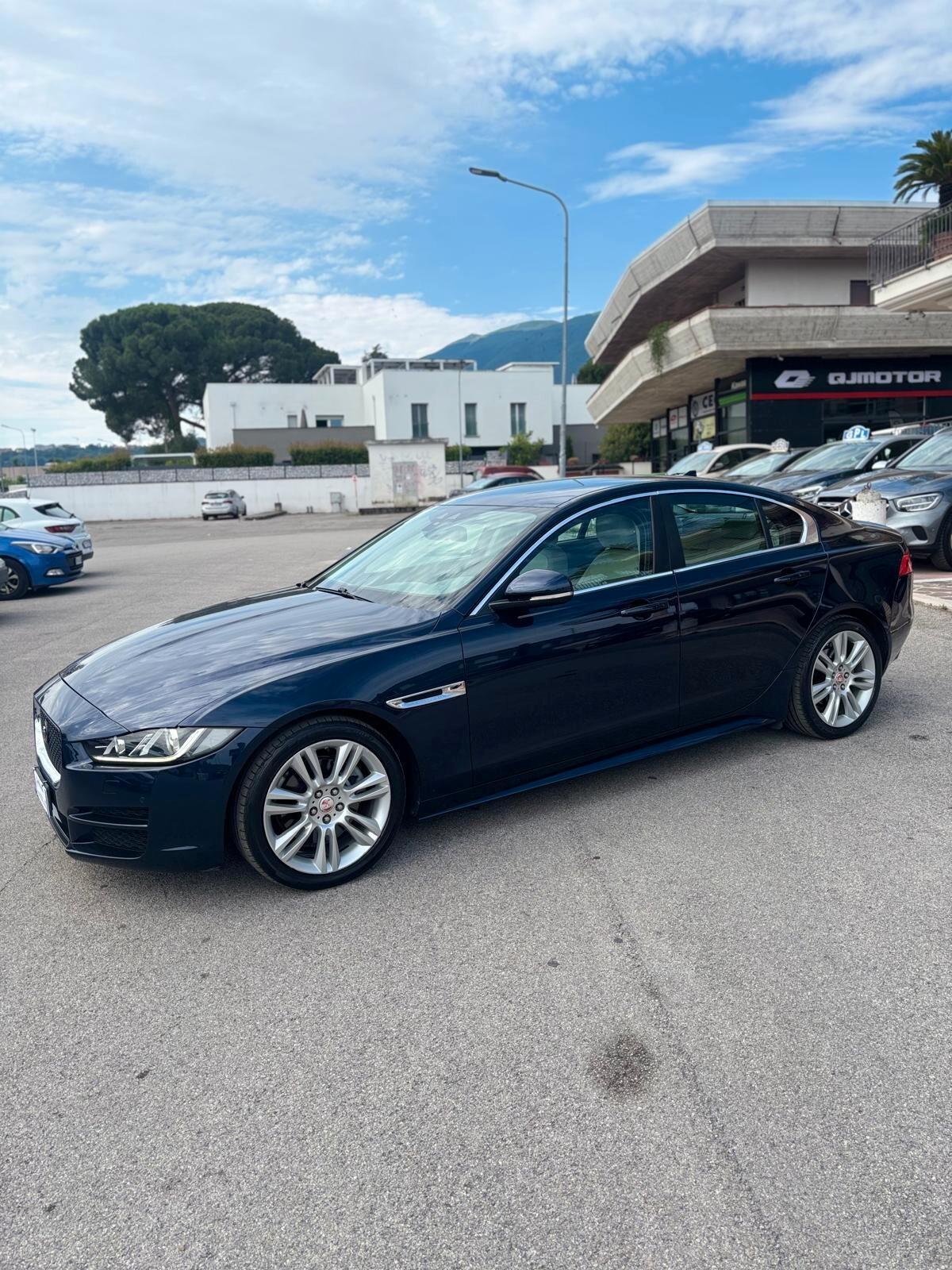 Jaguar XE 2.0 D Turbo 180CV aut. Prestige Business Edition
