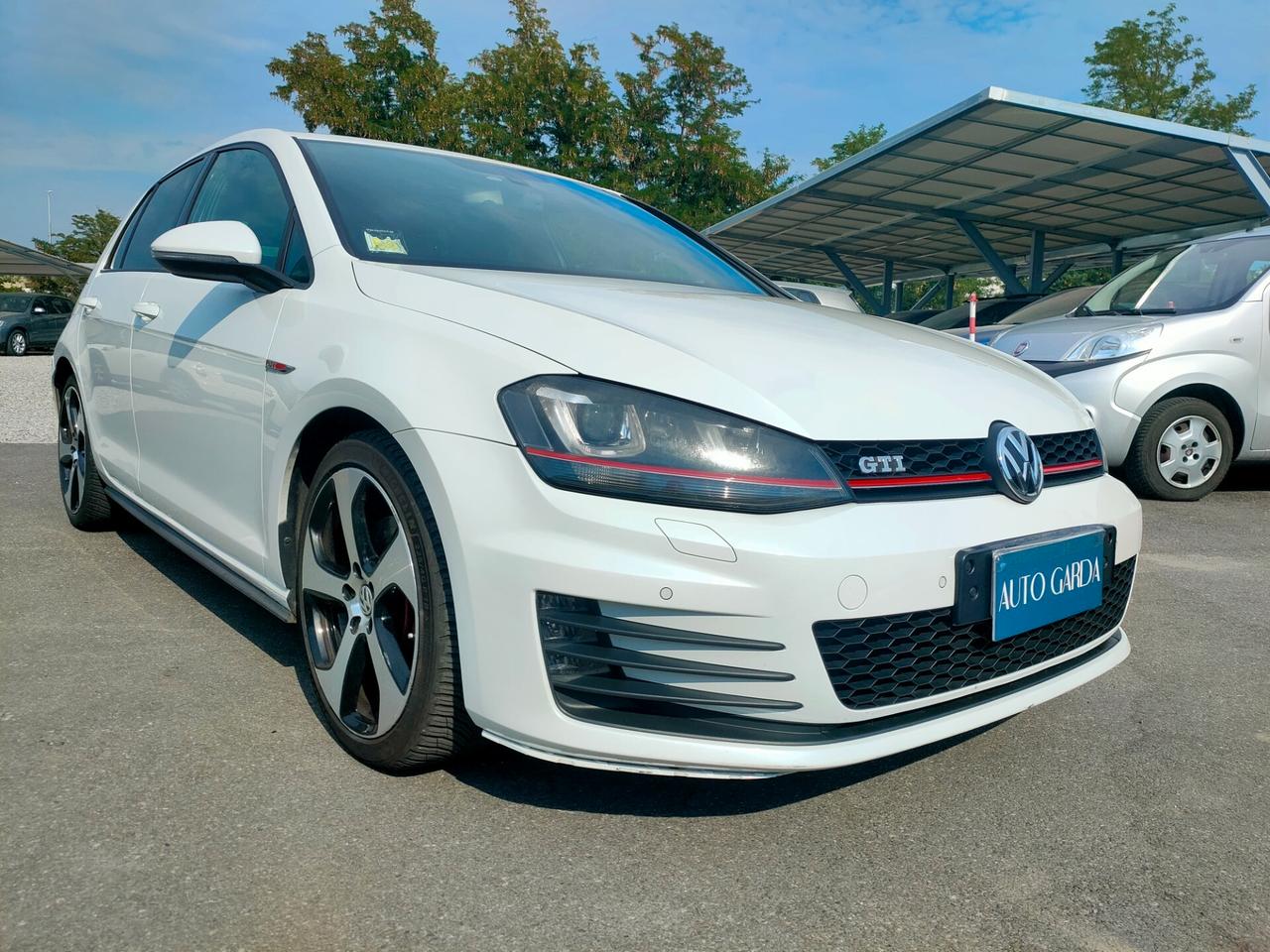 Volkswagen Golf GTI Performance 2.0 TSI 5p. dsg