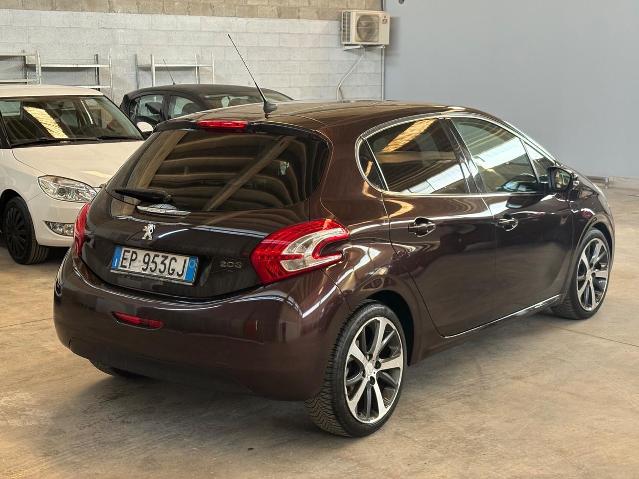 Peugeot 208 1.6 VTi 120 CV 5 porte Allure