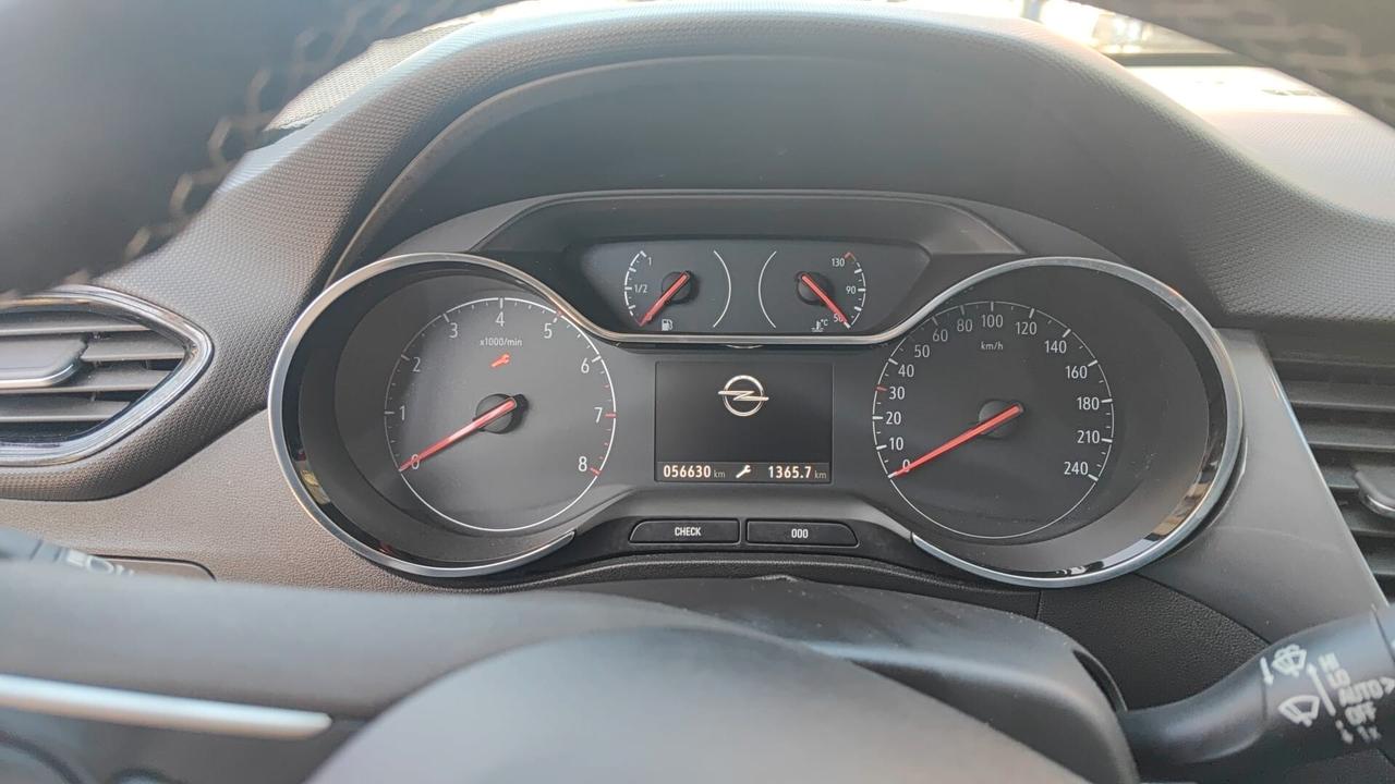 Opel Crossland 1.2 benzina 130 CV automatica Elegance 2024 USATO