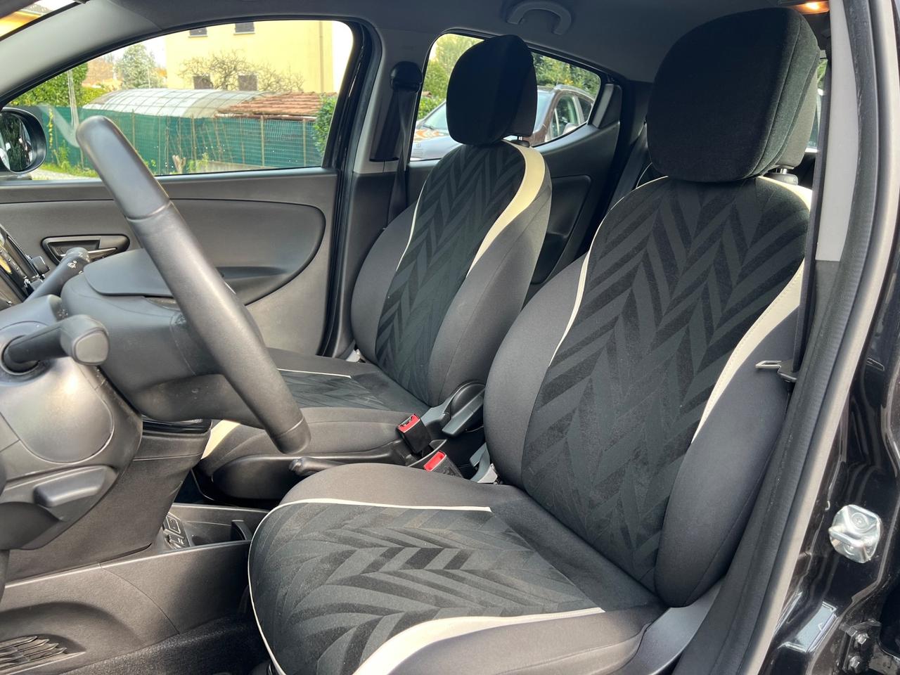 Lancia Ypsilon 0.9 TwinAir 85 CV 5 porte S&S DFN*36000KM