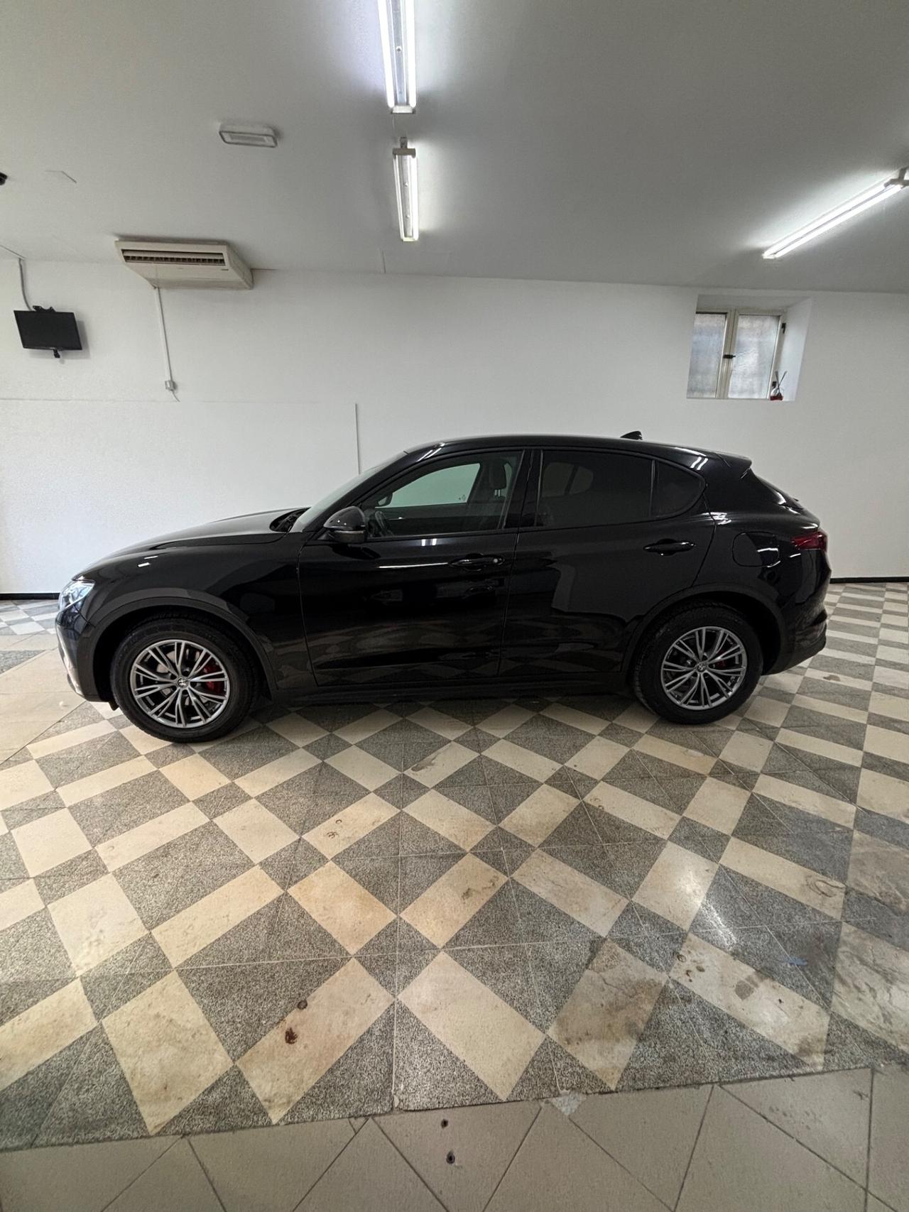 Alfa Romeo Stelvio 2023 2.2 Turbodiesel 190 CV AT8 Q4 Super Business