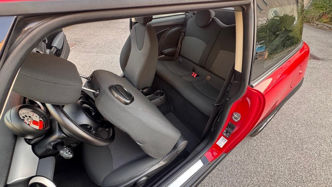 Mini Cooper Coupe 1.6 oane Adatta a Neo patentati