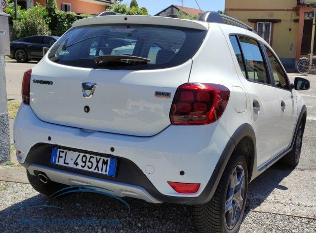 DACIA Sandero TCe 90CV SerieSpeciale Brave Navy