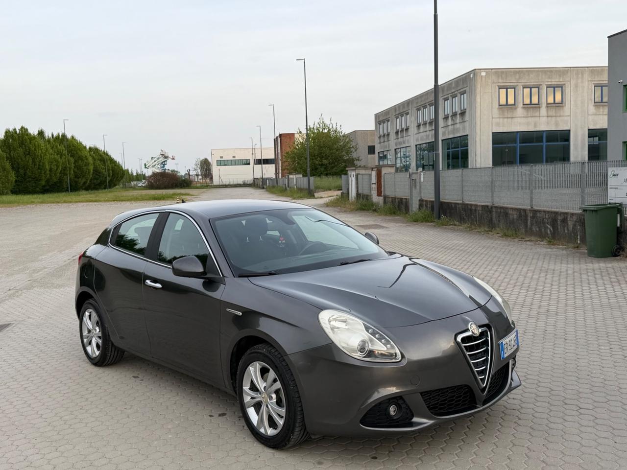 Alfa Romeo Giulietta 1.6 JTDm-2 105 CV Distinctivej