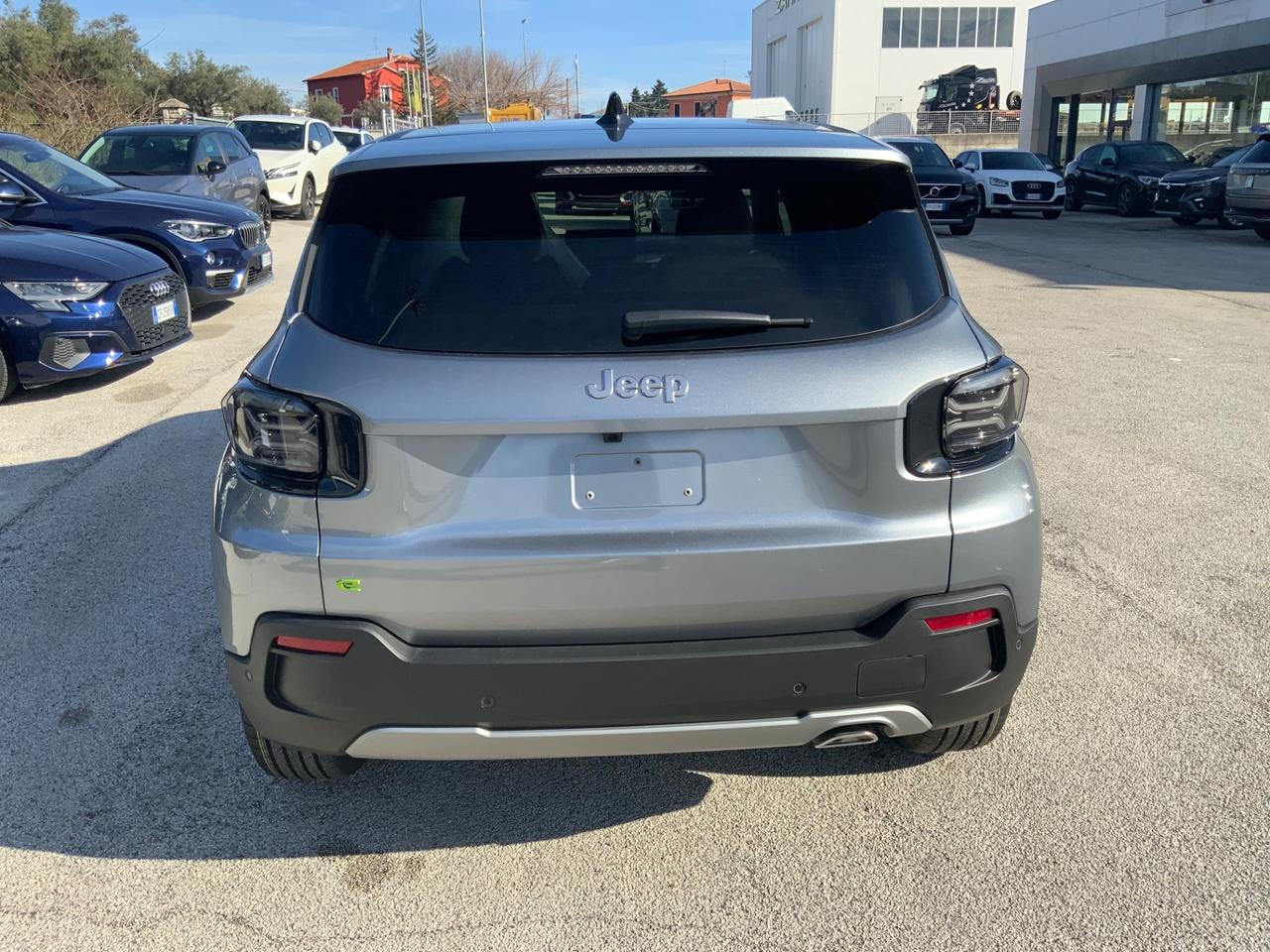 Jeep Avenger 1.2 Turbo MHEV Summit