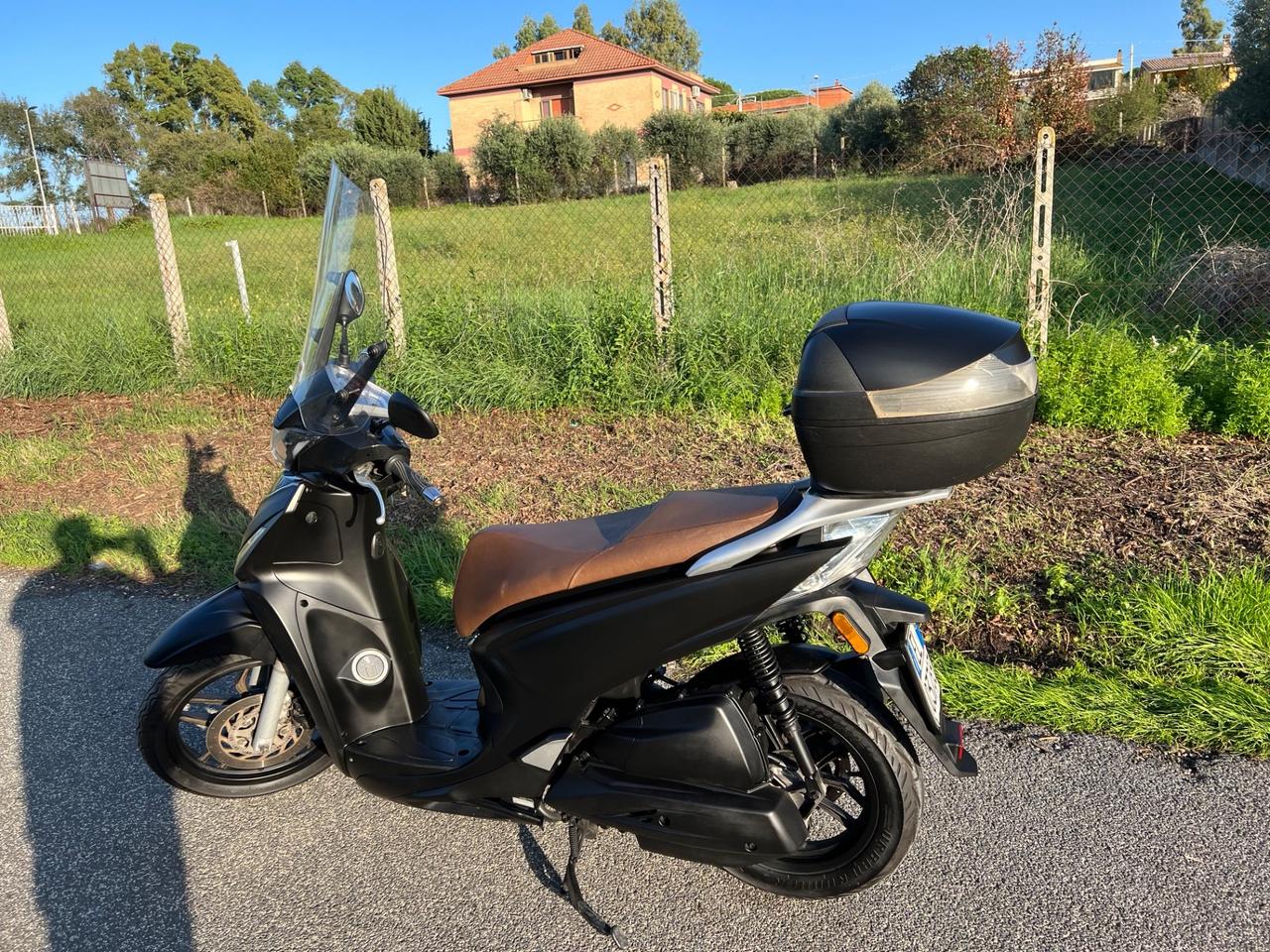 KYNCO PEOPLE S 125