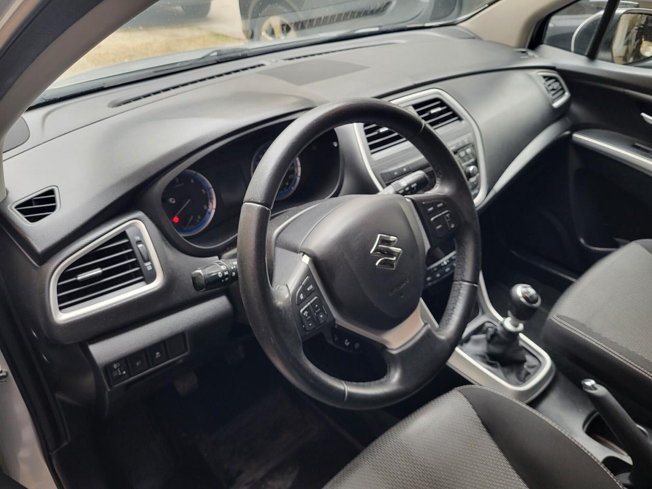 Suzuki S-Cross 1.6 DDiS Top