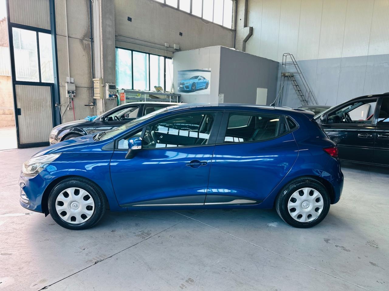Renault Clio dCi 8V 75 CV 5 porte Moschino Life