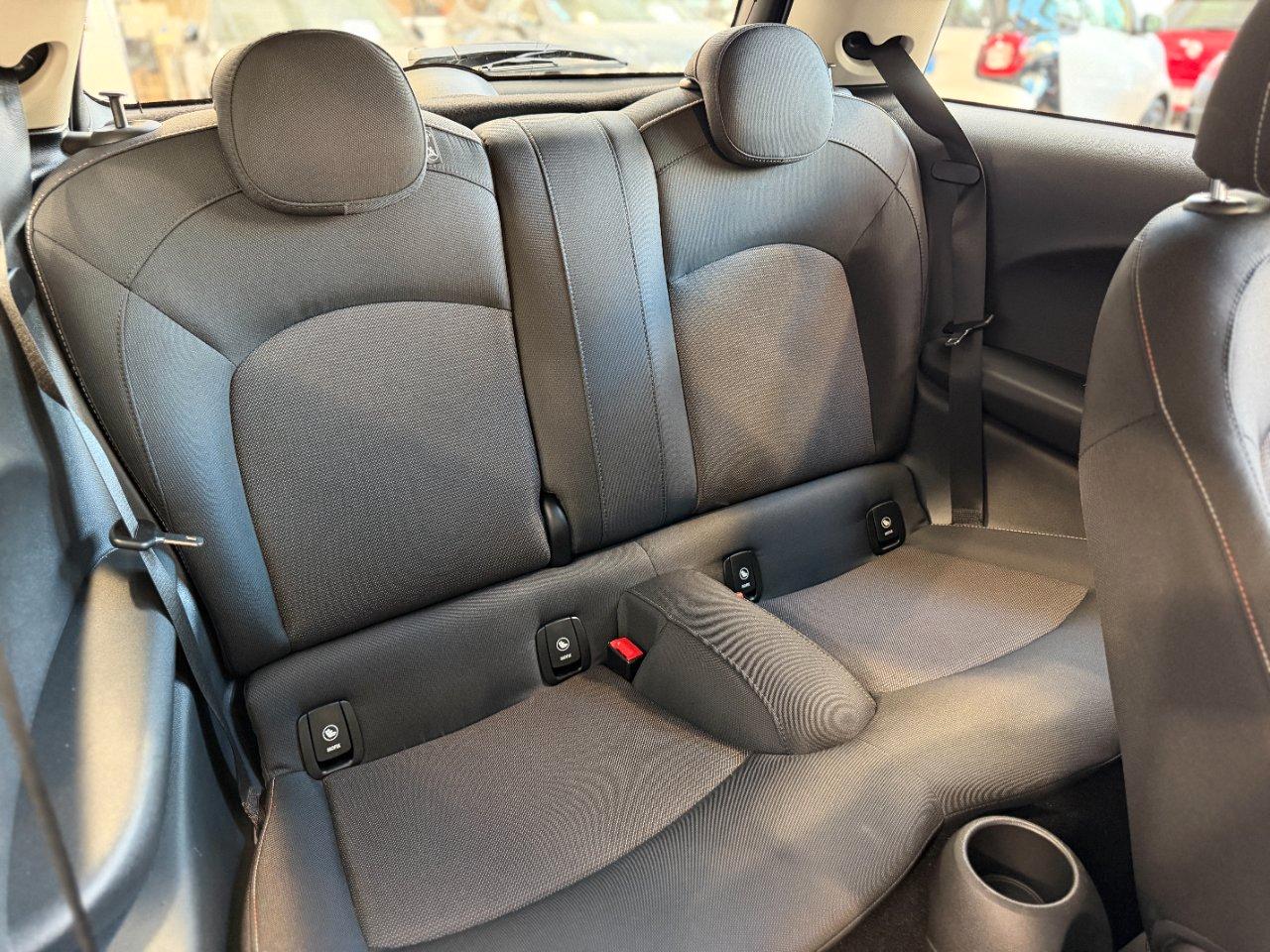 Mini 3 Porte Cooper 1.5 - IVA Esposta