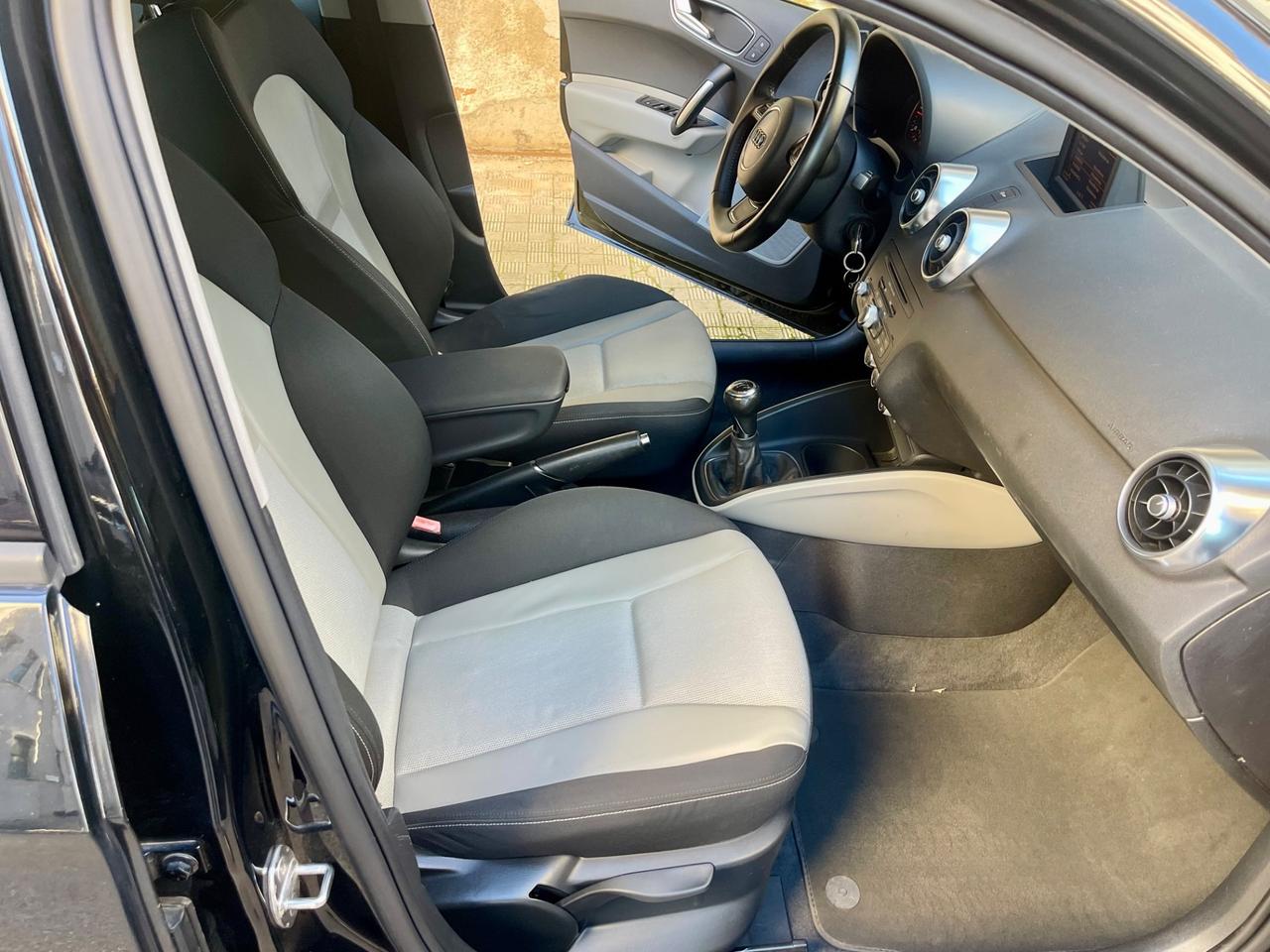 Audi A1 SPB 1.6 TDI 105 CV Ambition