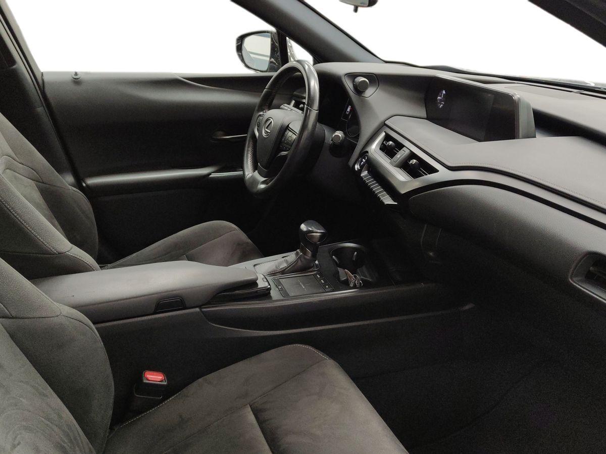 LEXUS UX - UX Hybrid Executive