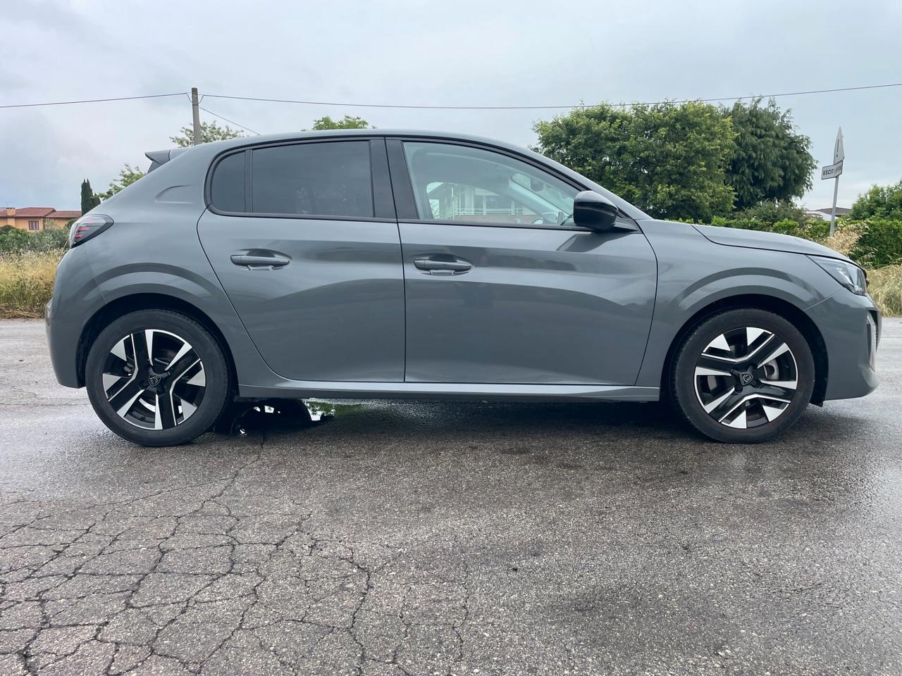Peugeot 208 PureTech 100 Stop&Start 5 porte Allure