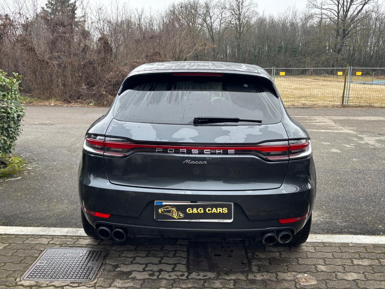 Porsche Macan 2.0 Tetto apribile e scarico preparato